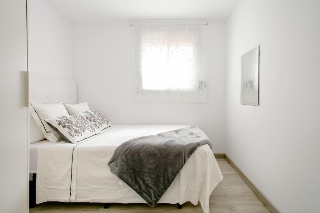 Habitaciones Bonitas Y Comodas L'Hospitalet de Llobregat Exterior photo